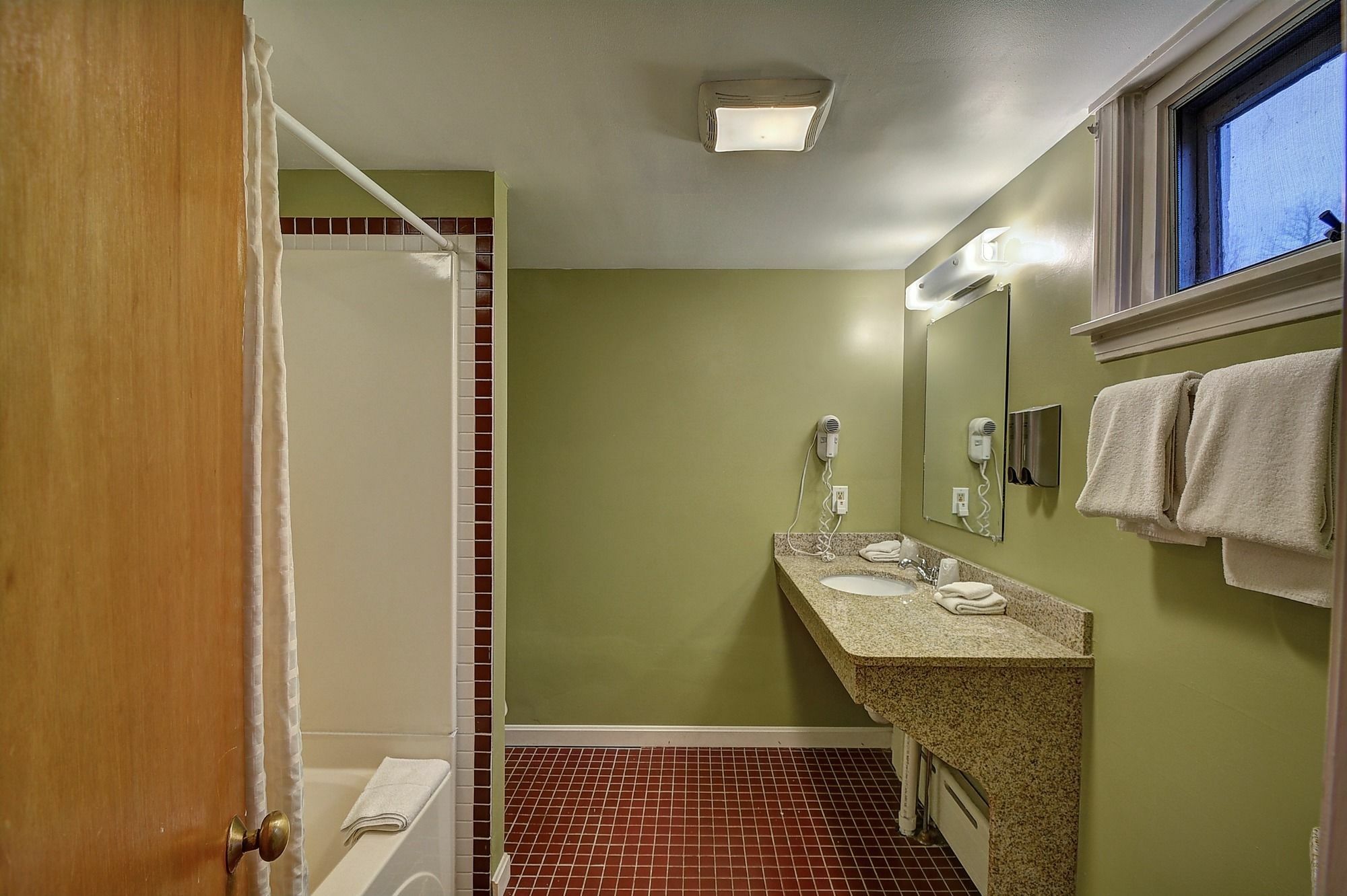 Motel Colonial And