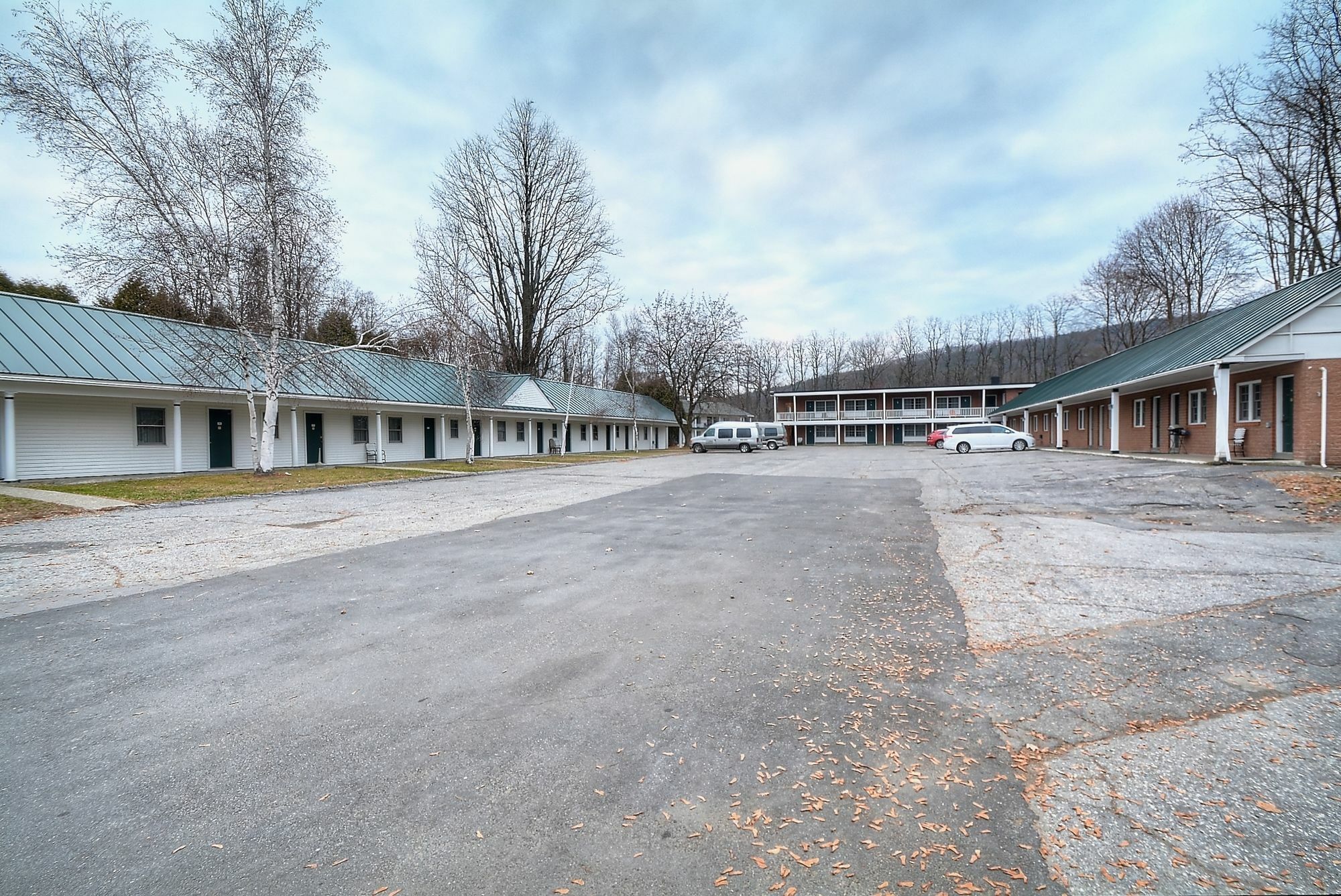 Motel Colonial And Brattleboro
